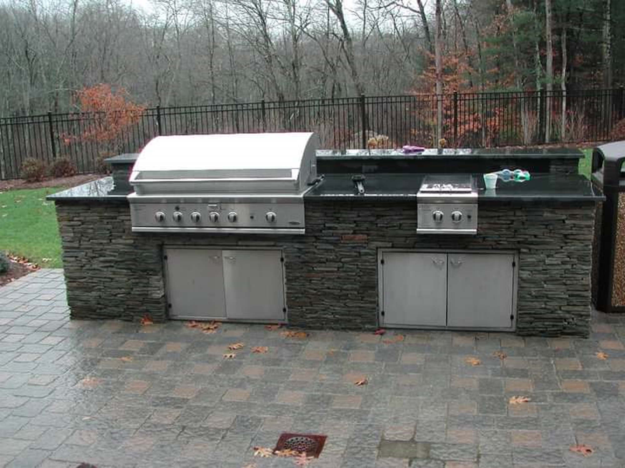 Outdoor Kitchen